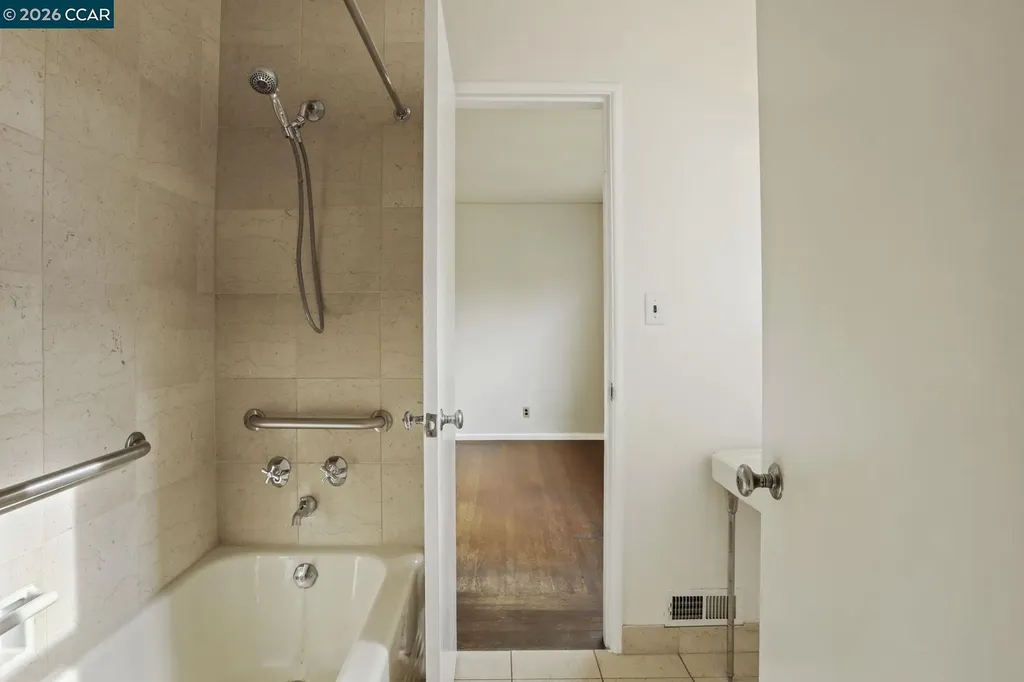 204 El Camino Real Berkeley CA 94705