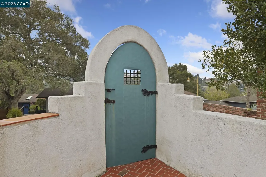 204 El Camino Real Berkeley CA 94705