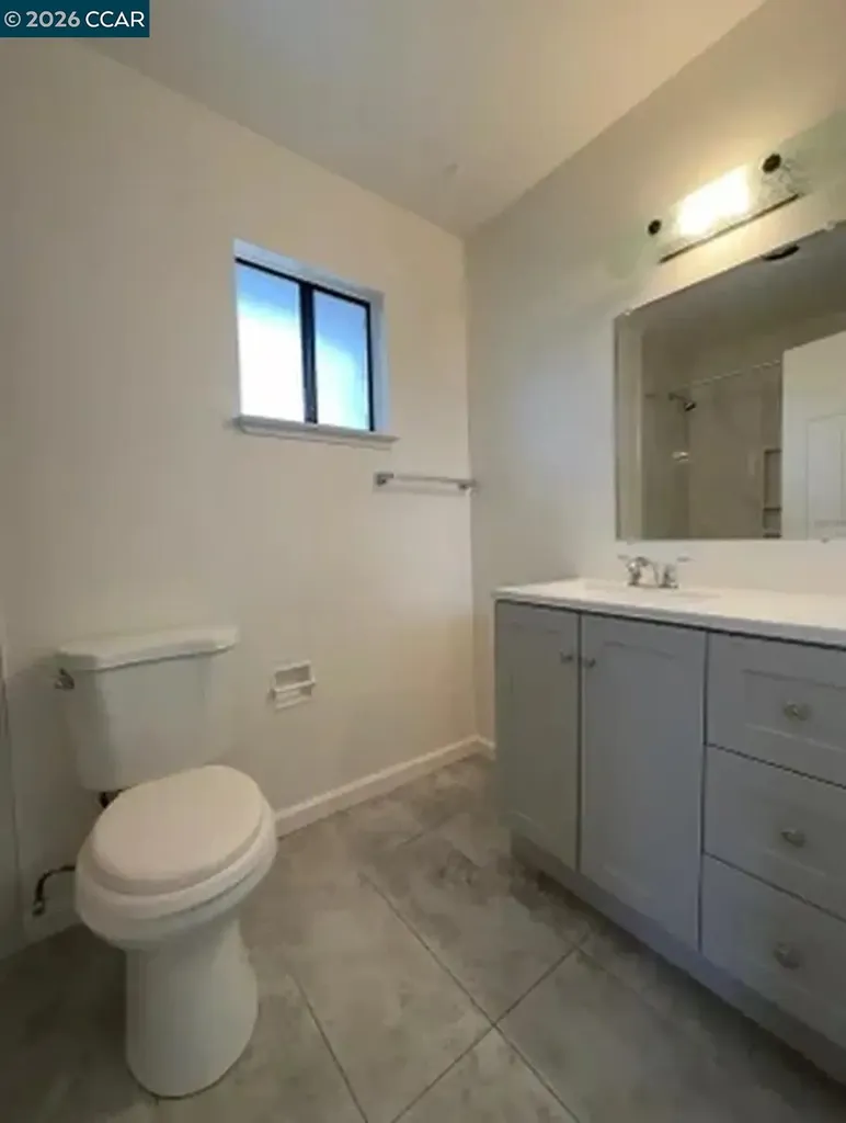 568 Dean Street Hayward CA 94541