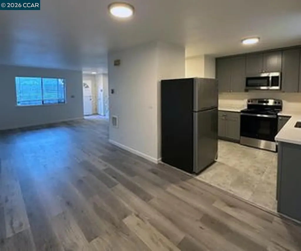 568 Dean Street Hayward CA 94541