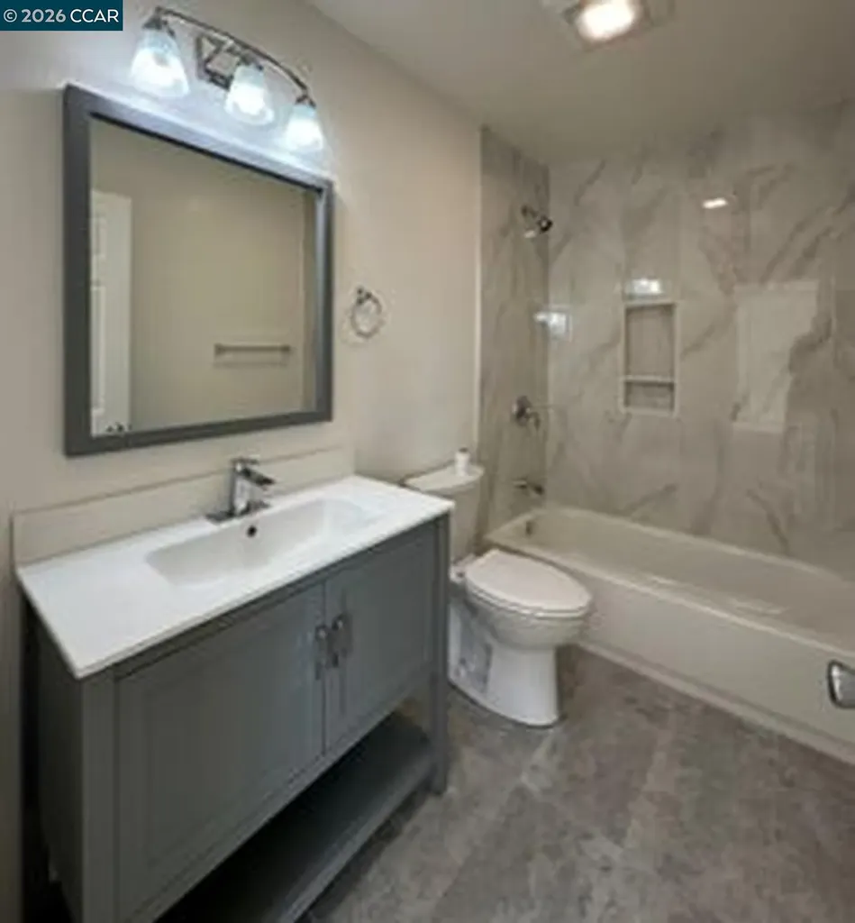 568 Dean Street Hayward CA 94541
