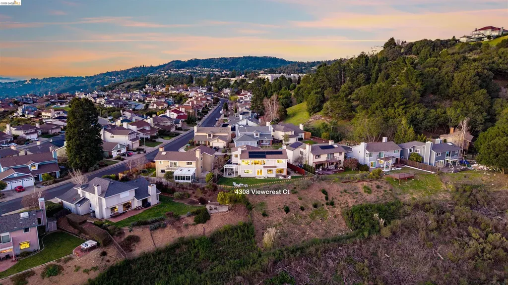 4308 View Crest Court Oakland CA 94619