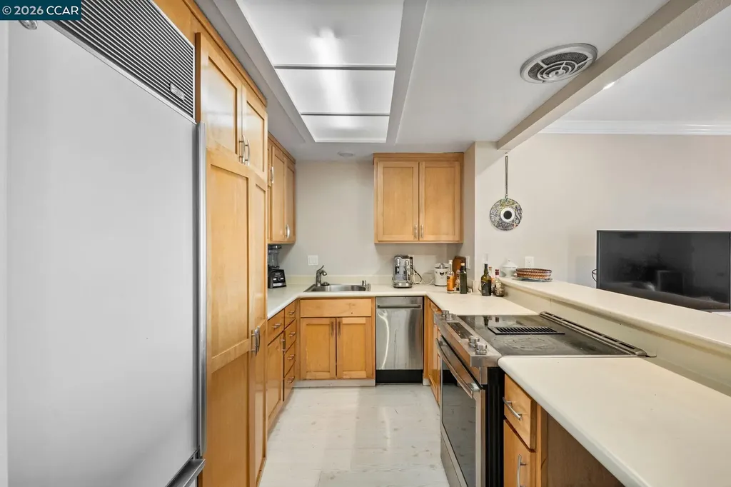 2 Panoramic Way Berkeley CA 94704