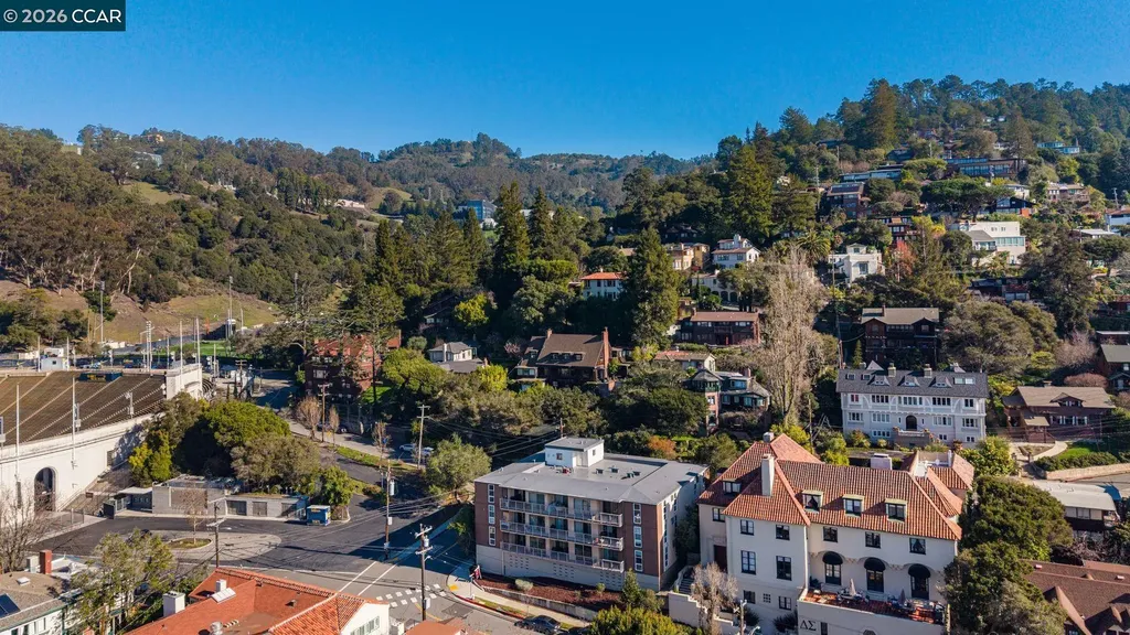 2 Panoramic Way Berkeley CA 94704
