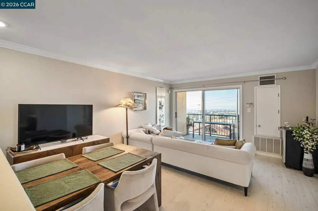 2 Panoramic Way Berkeley CA 94704