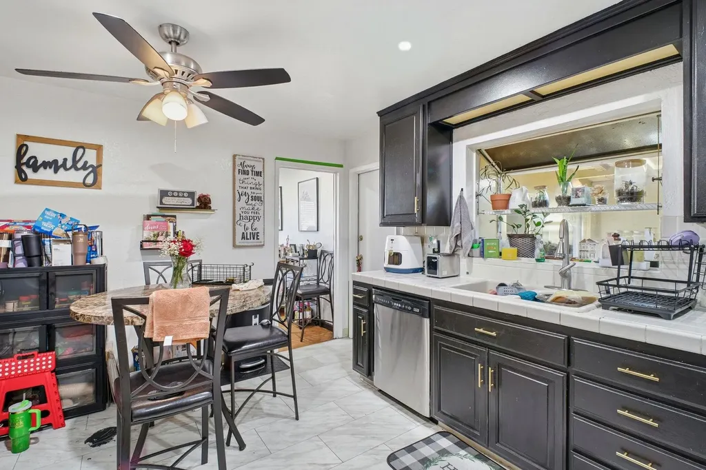 127 Hampton Road Hayward CA 94541