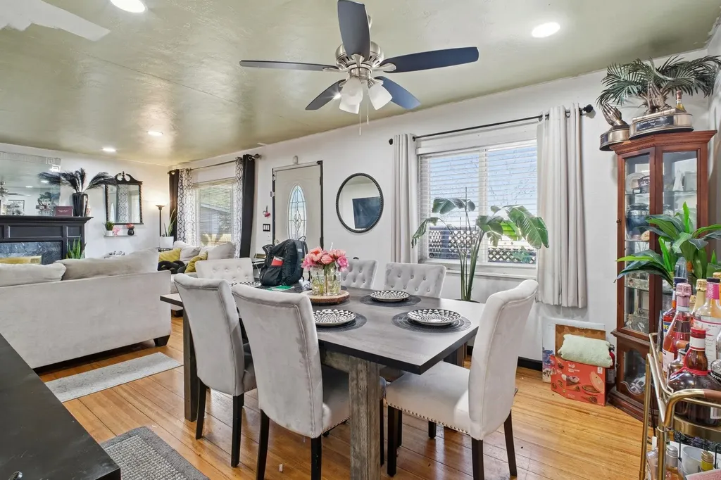 127 Hampton Road Hayward CA 94541