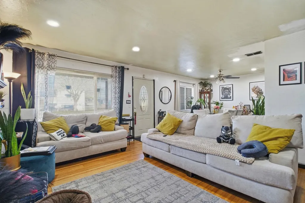 127 Hampton Road Hayward CA 94541