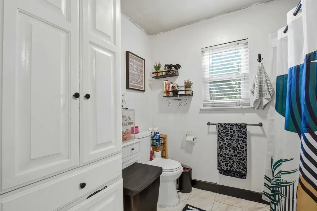 127 Hampton Road Hayward CA 94541