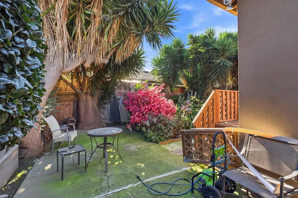 127 Hampton Road Hayward CA 94541