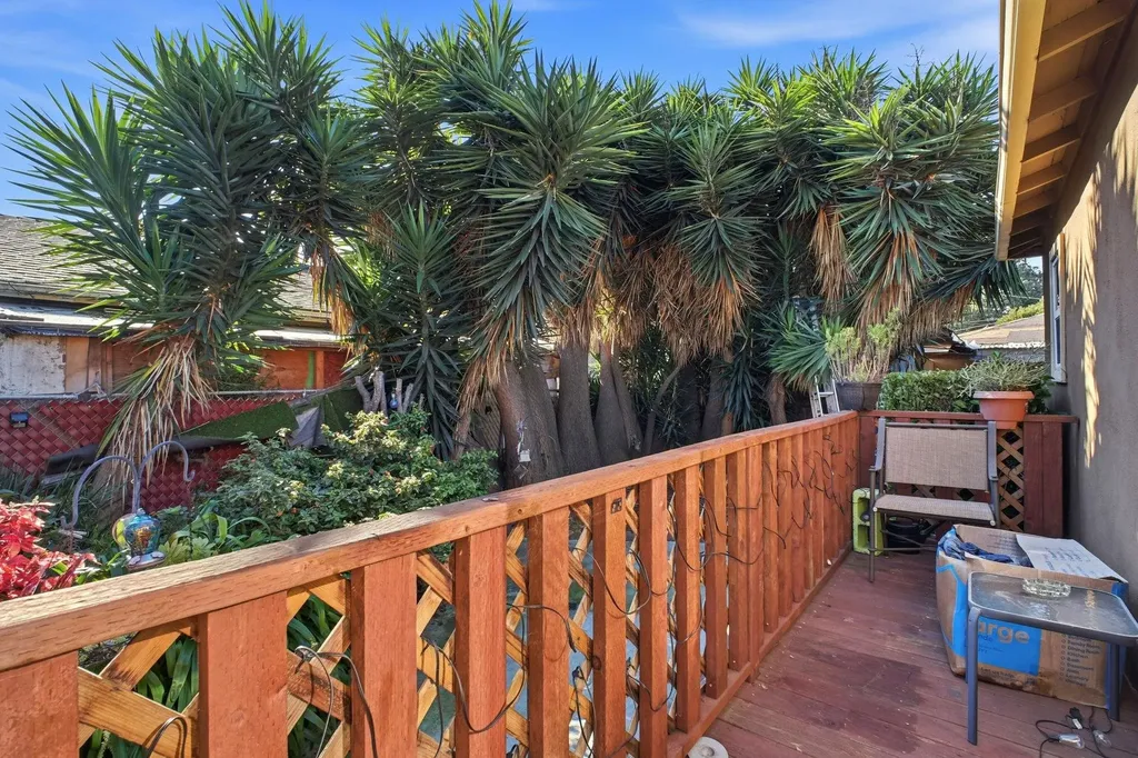 127 Hampton Road Hayward CA 94541