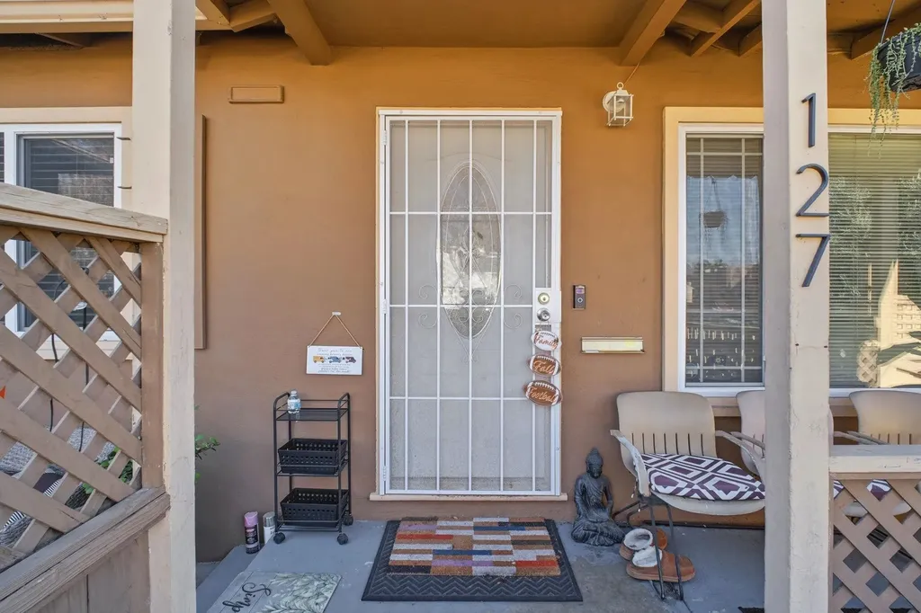 127 Hampton Road Hayward CA 94541