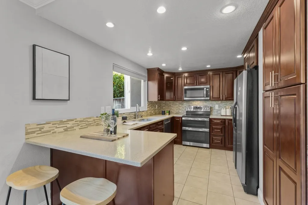 3833 Burton Common Fremont CA 94536