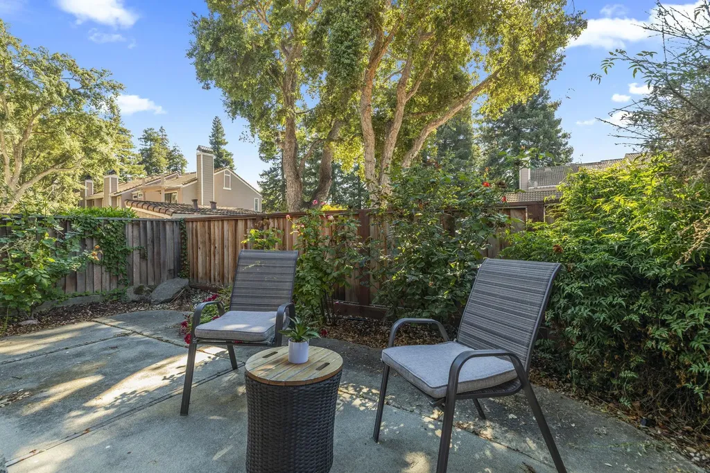 3833 Burton Common Fremont CA 94536