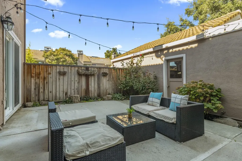 3833 Burton Common Fremont CA 94536