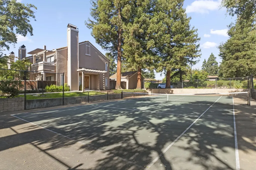 3833 Burton Common Fremont CA 94536