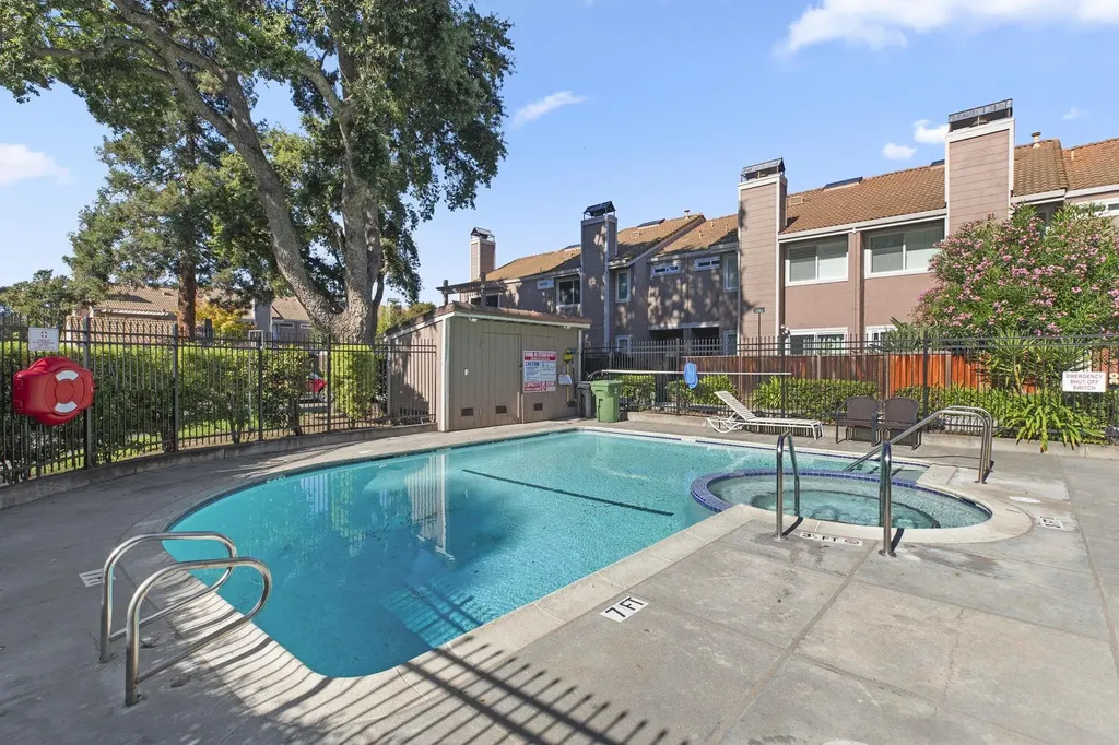 3833 Burton Common Fremont CA 94536