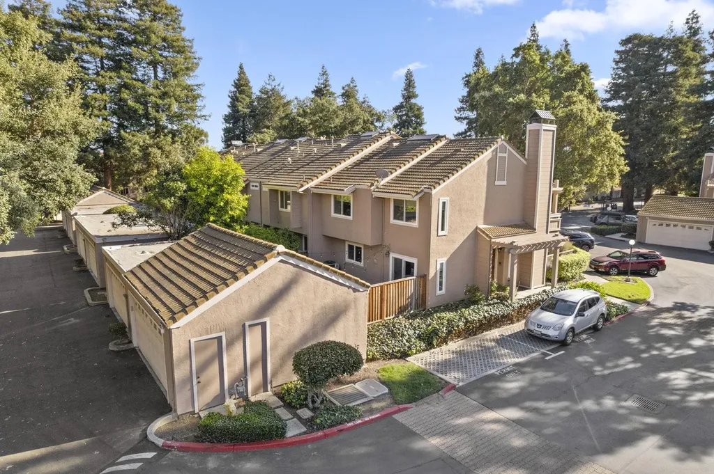3833 Burton Common Fremont CA 94536