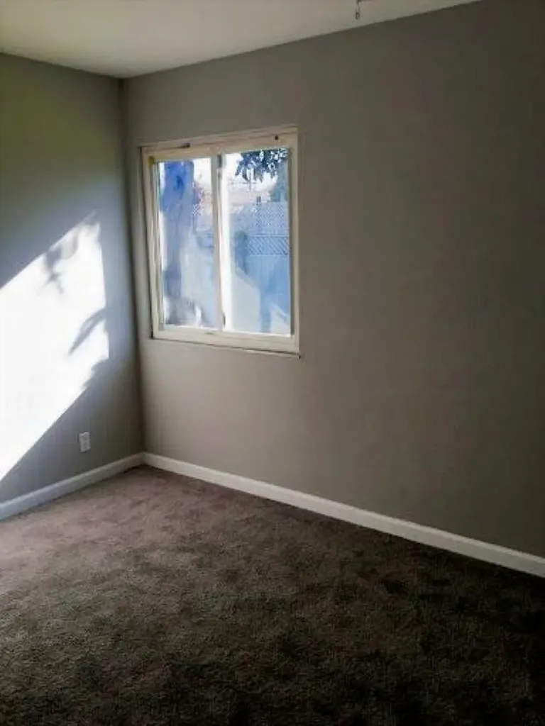 24741 Calaroga Avenue Hayward CA 94545