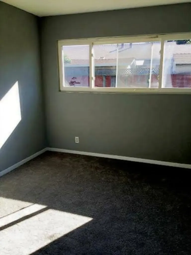 24741 Calaroga Avenue Hayward CA 94545