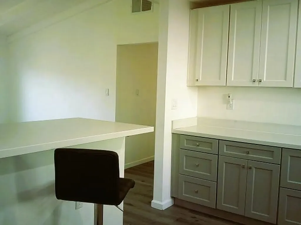 24741 Calaroga Avenue Hayward CA 94545