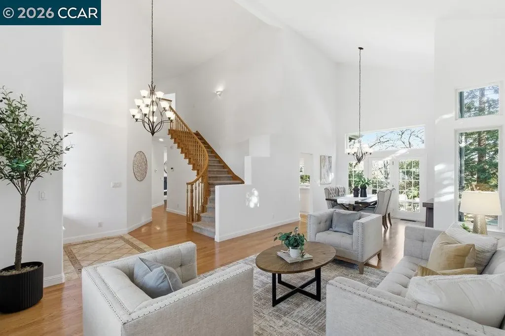811 Vineyard Court Pleasant Hill CA 94523