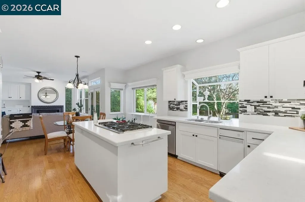 811 Vineyard Court Pleasant Hill CA 94523