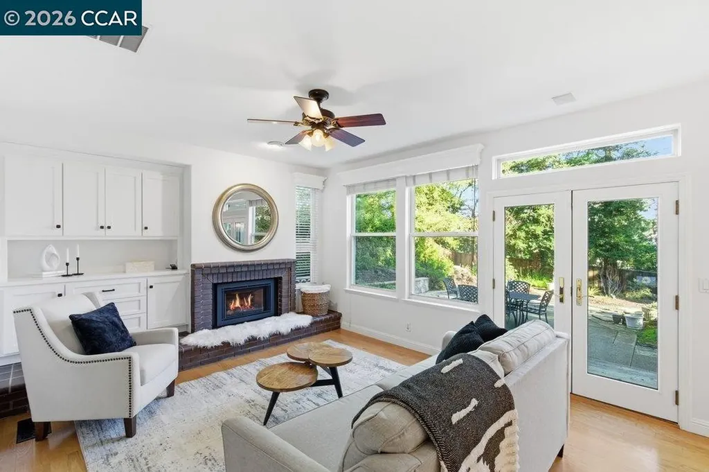 811 Vineyard Court Pleasant Hill CA 94523