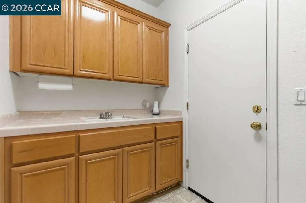 811 Vineyard Court Pleasant Hill CA 94523