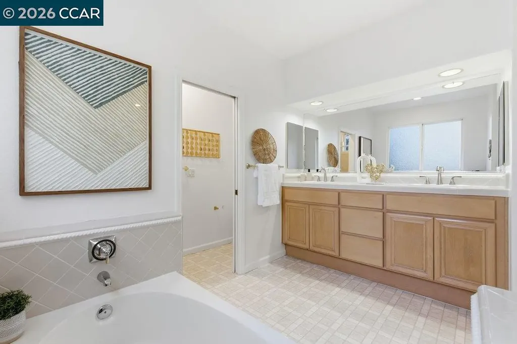 811 Vineyard Court Pleasant Hill CA 94523