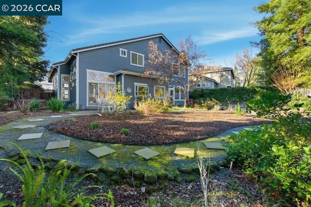 811 Vineyard Court Pleasant Hill CA 94523