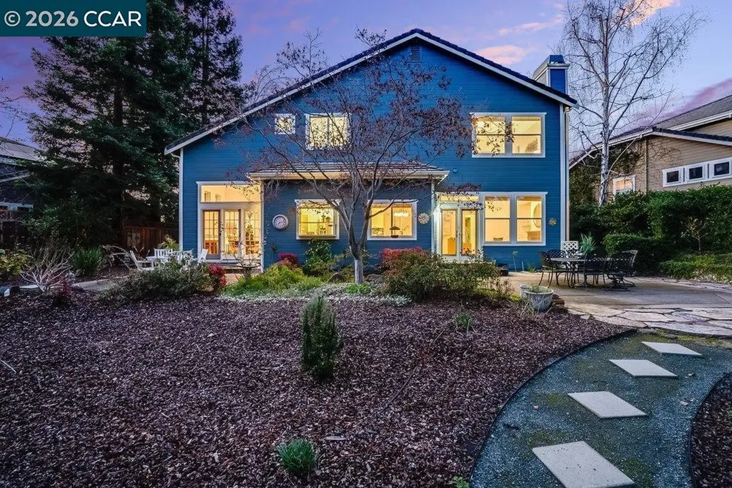 811 Vineyard Court Pleasant Hill CA 94523