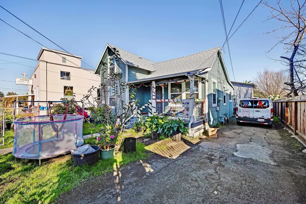 2008 Marin Street Vallejo CA 94590