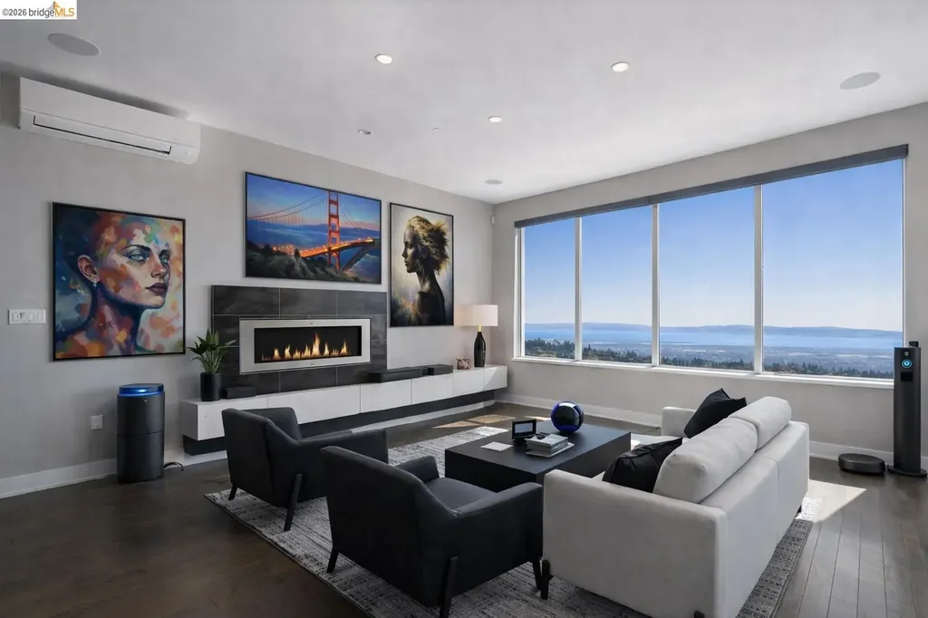 25 Diablo Drive Oakland CA 94611