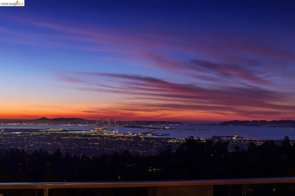 25 Diablo Drive Oakland CA 94611