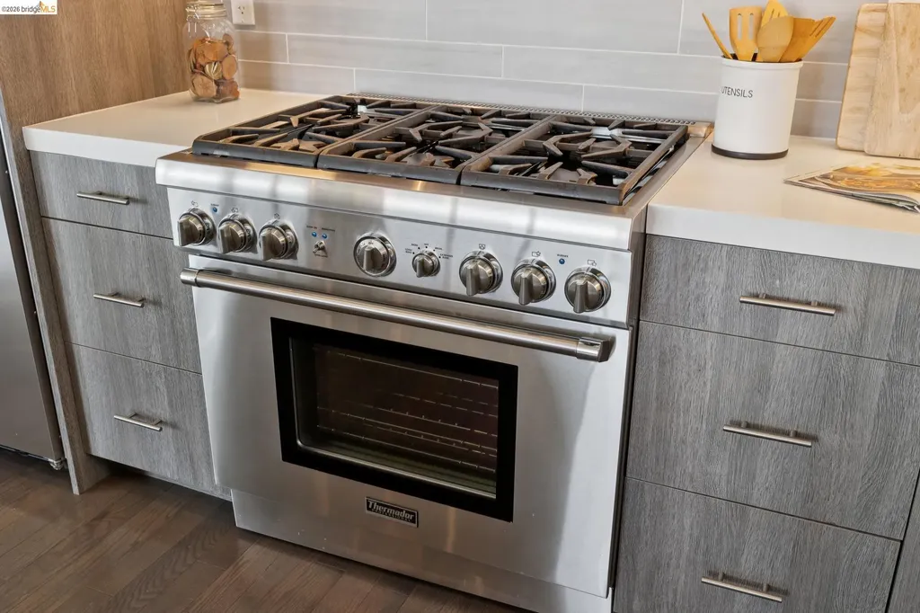 25 Diablo Drive Oakland CA 94611