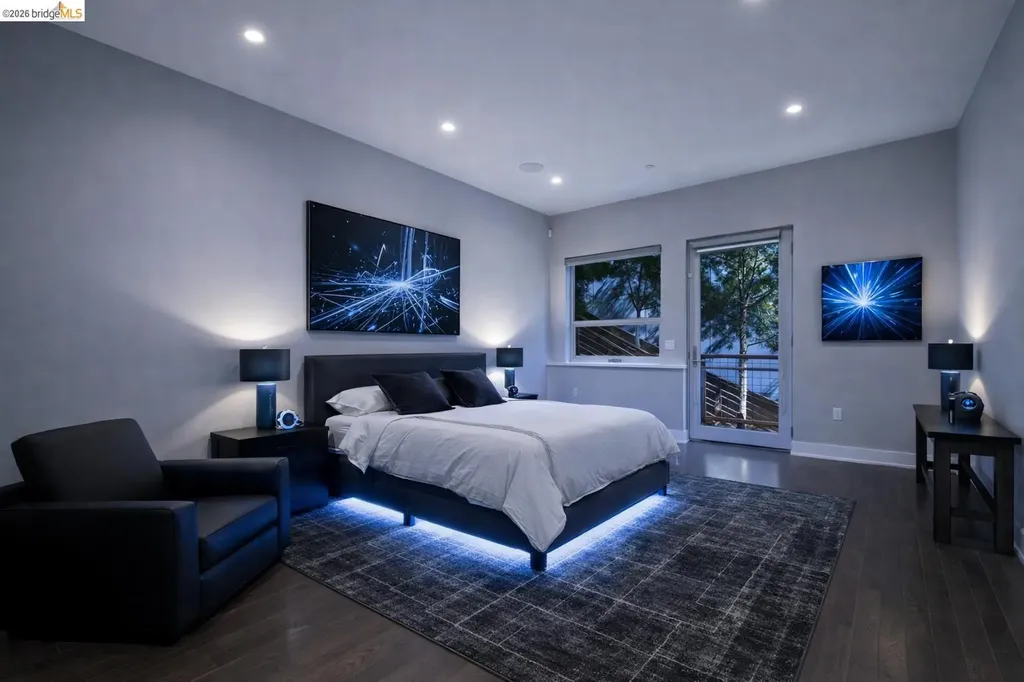 25 Diablo Drive Oakland CA 94611