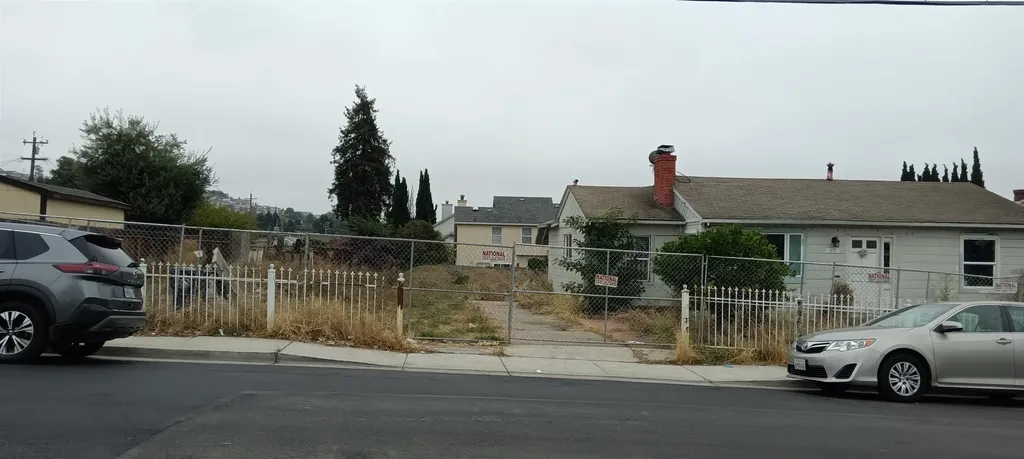 1672 162nd Avenue Ashland CA 94578