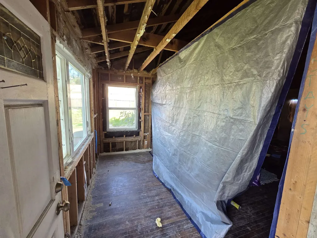 1672 162nd Avenue Ashland CA 94578