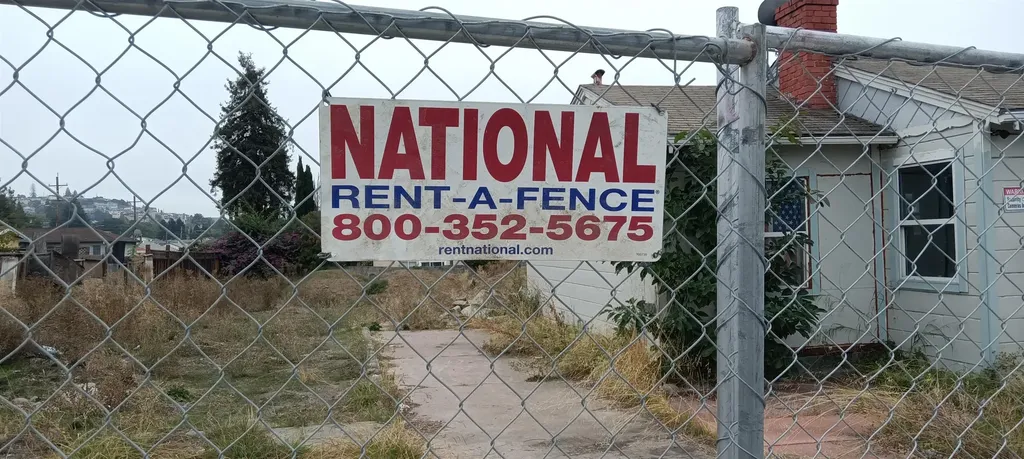 1672 162nd Avenue Ashland CA 94578