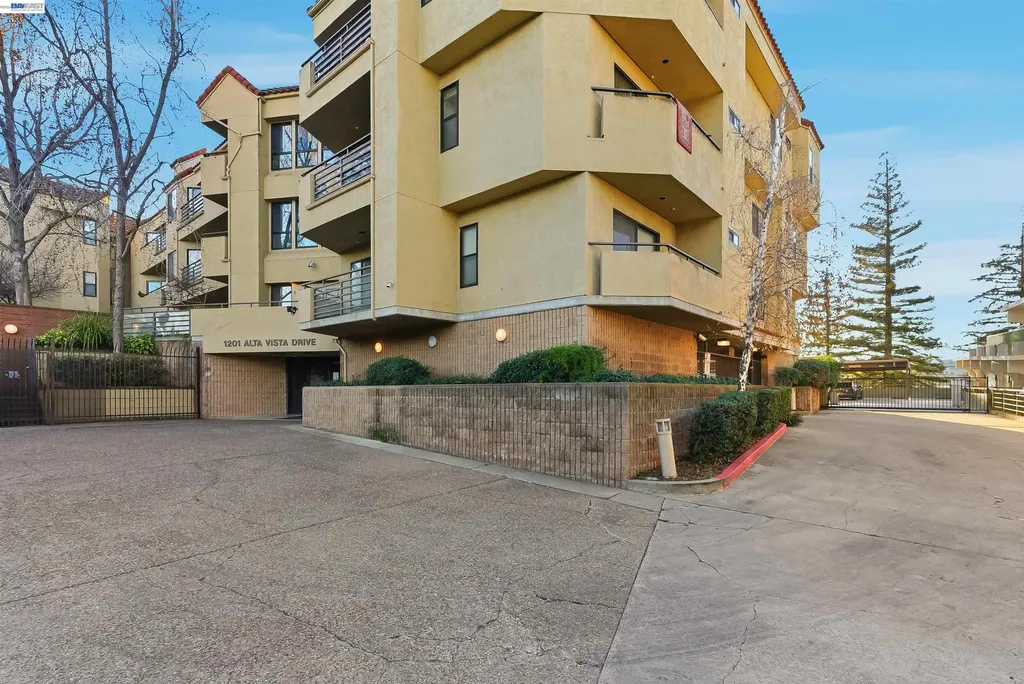 1201 Alta Vista Drive Walnut Creek CA 94596