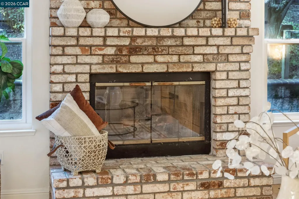 53 Paso Nogal Court Pleasant Hill CA 94523