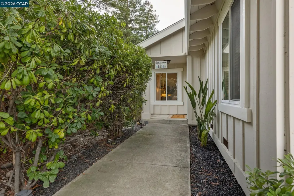 53 Paso Nogal Court Pleasant Hill CA 94523