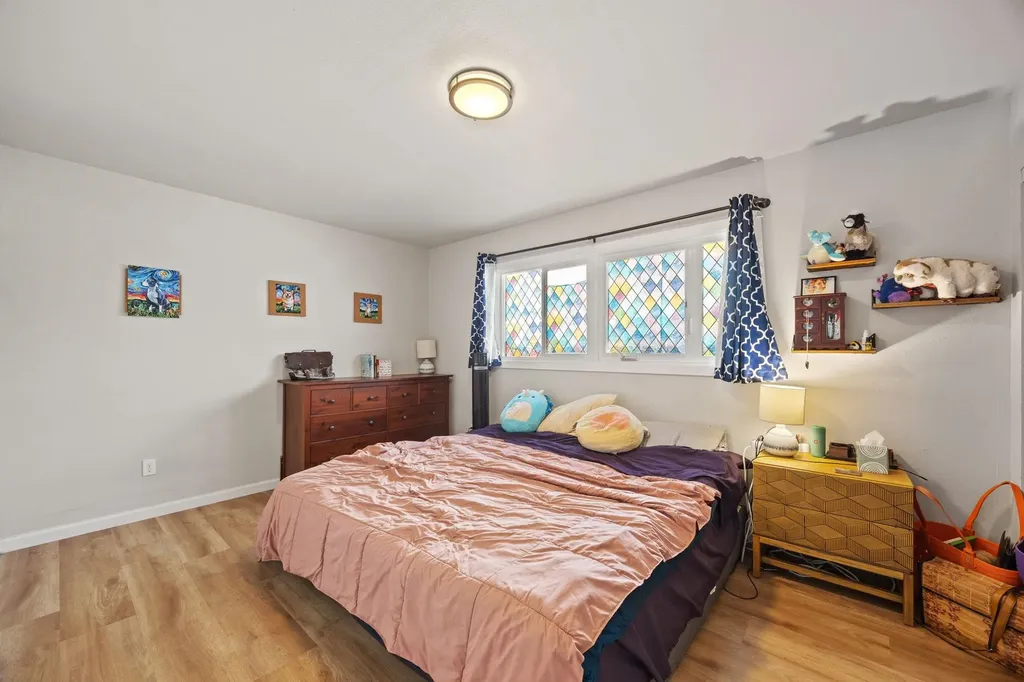 7447 Lockwood Street Oakland CA 94621