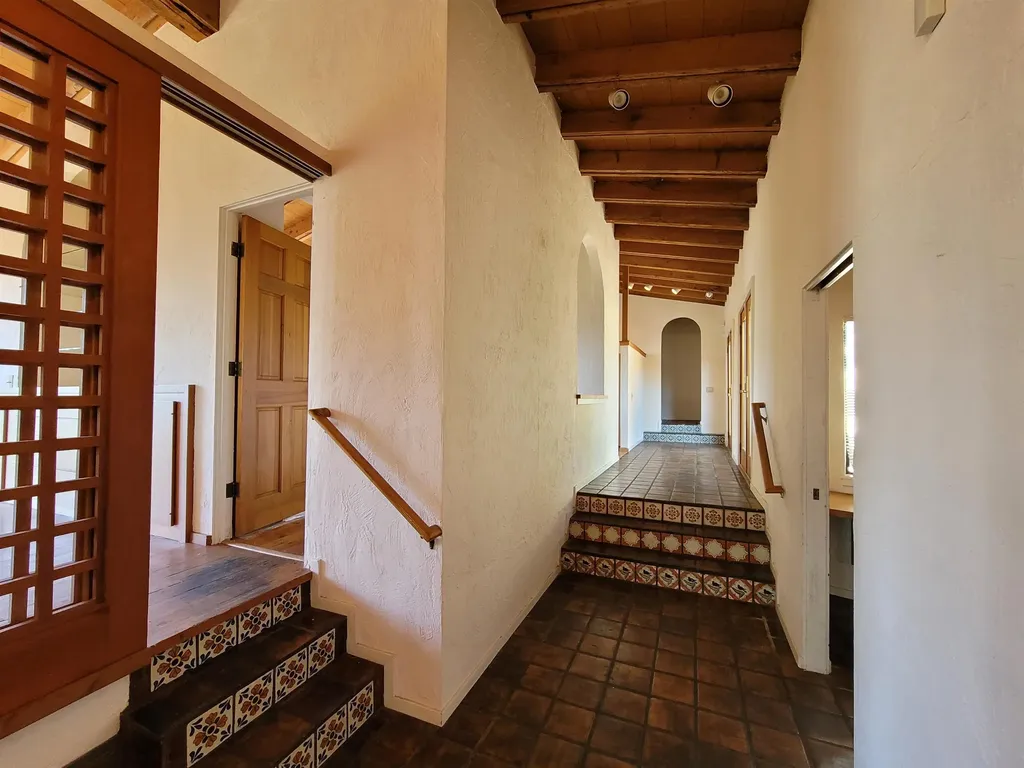 40 Hilldale Court Orinda CA 94563