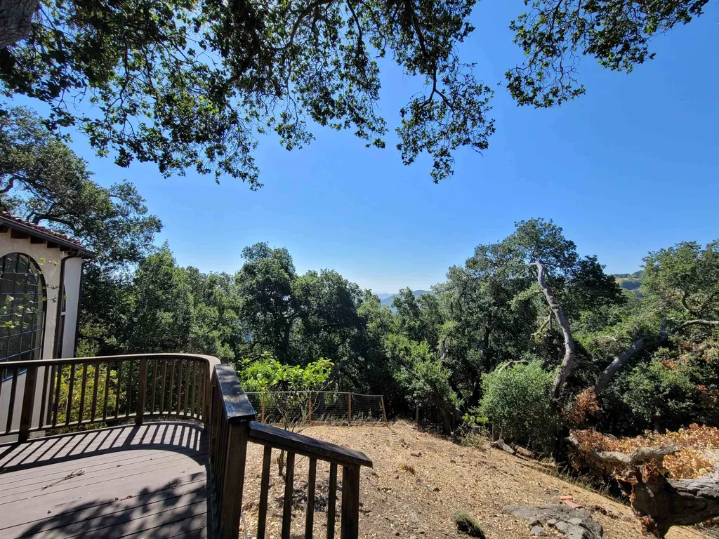 40 Hilldale Court Orinda CA 94563