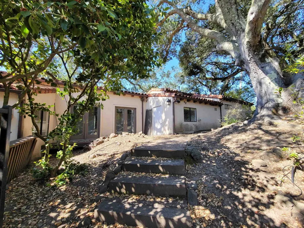 40 Hilldale Court Orinda CA 94563