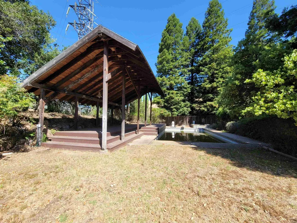 40 Hilldale Court Orinda CA 94563