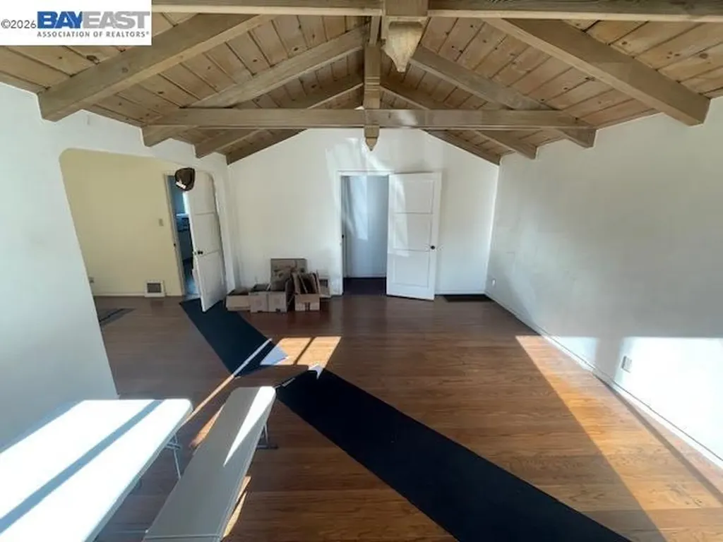 4101 Mountain View Avenue Oakland CA 94605