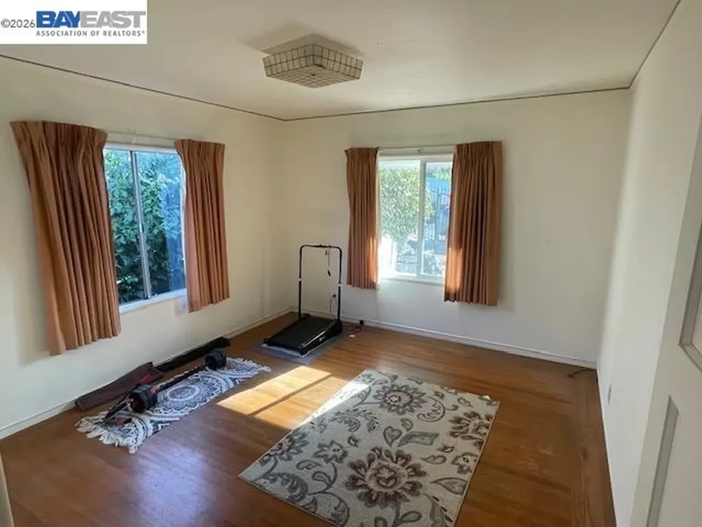 4101 Mountain View Avenue Oakland CA 94605